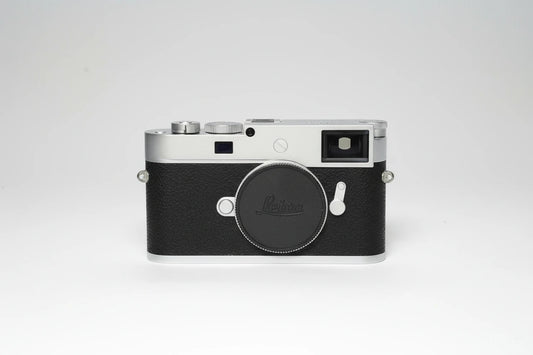 Camera telemetro digital Leica M11-P prata cromada 20214 camera black